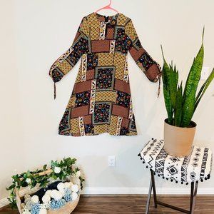Boho Retro dress with flowly fit